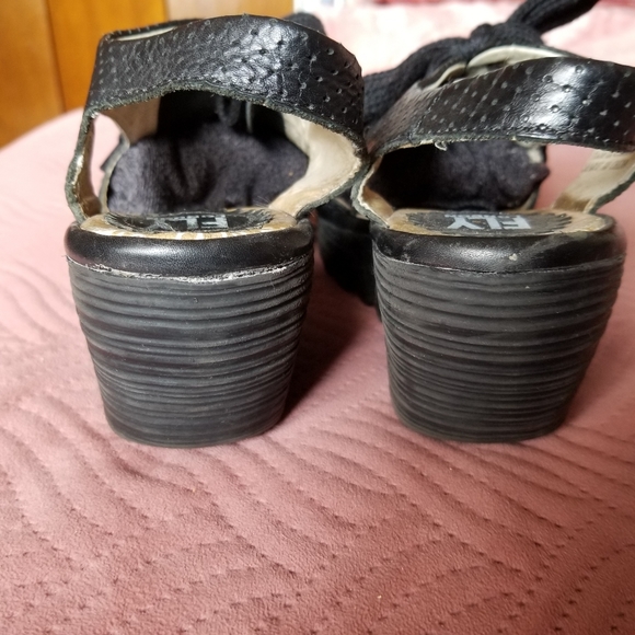 FLY LONDON WEDGE - Picture 6 of 7